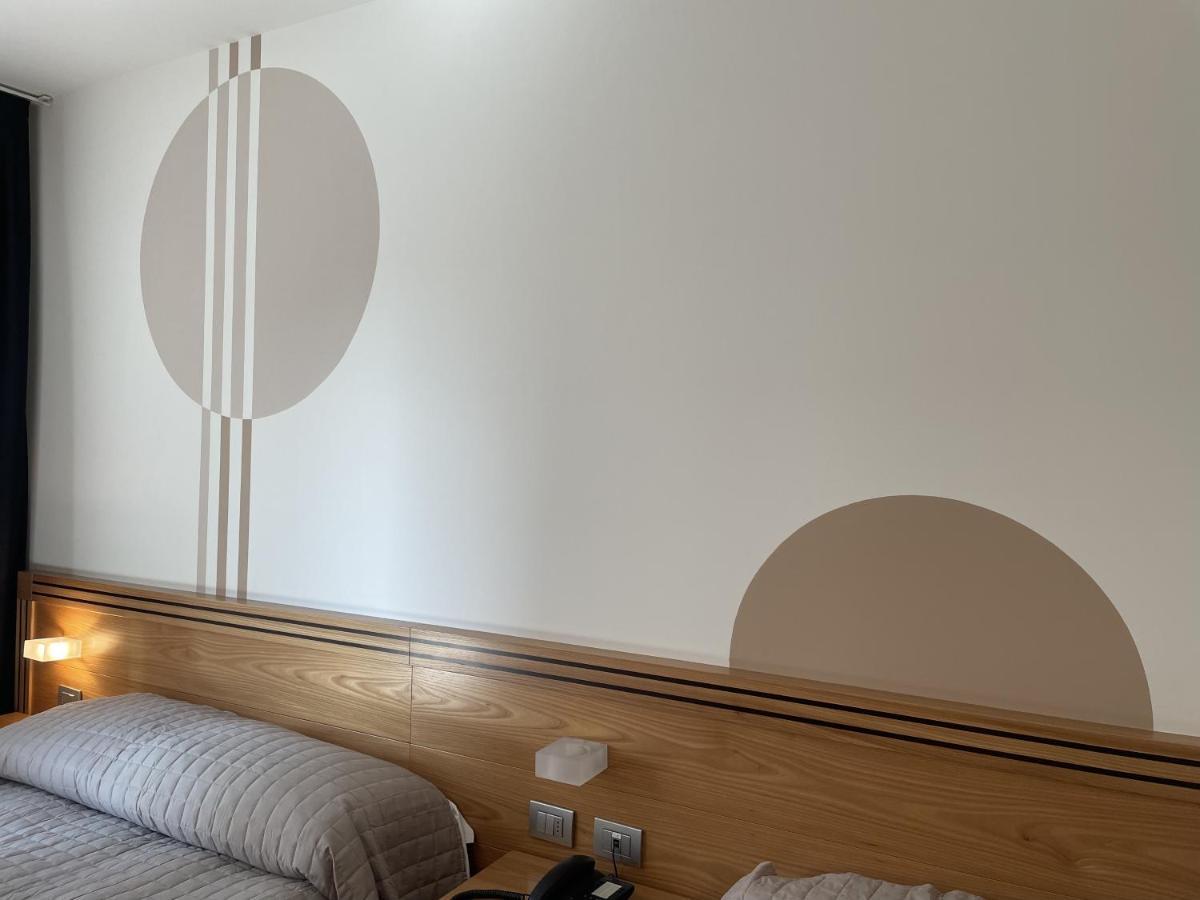 Hotel Europa Belluno Buitenkant foto
