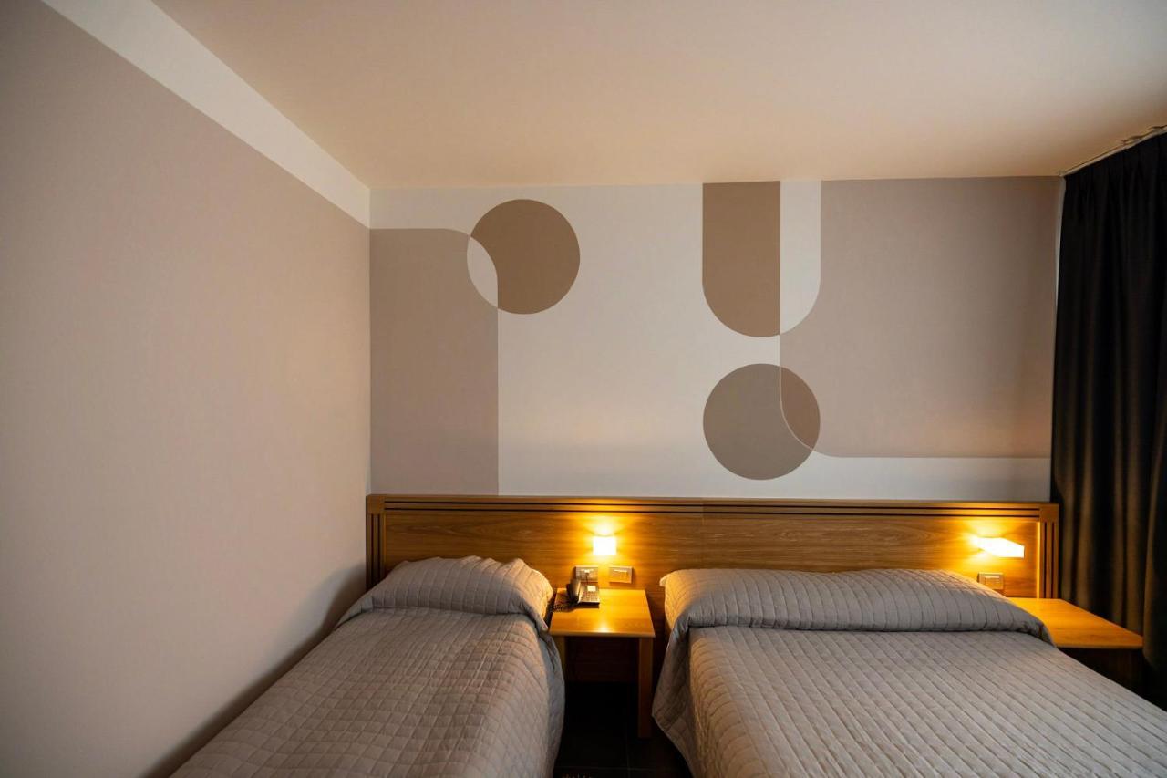 Hotel Europa Belluno Buitenkant foto