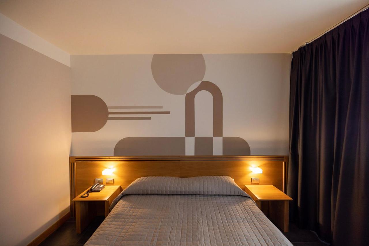 Hotel Europa Belluno Buitenkant foto