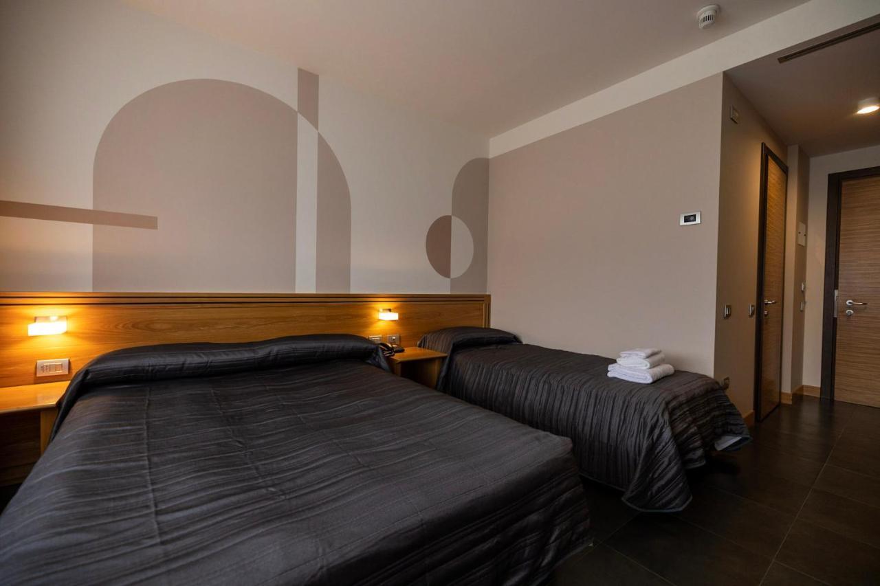 Hotel Europa Belluno Buitenkant foto